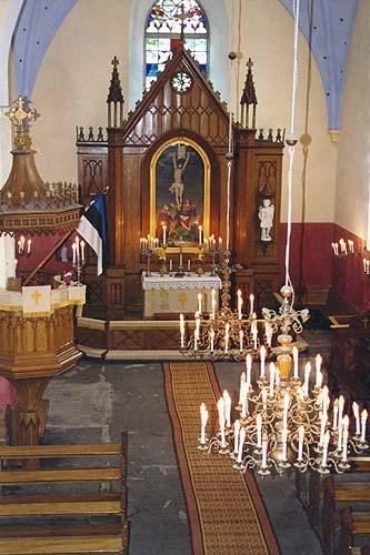 Die Jungfrau-Maarja-Kirche in Paistu (Paistu Neitsi Maarja kirik).