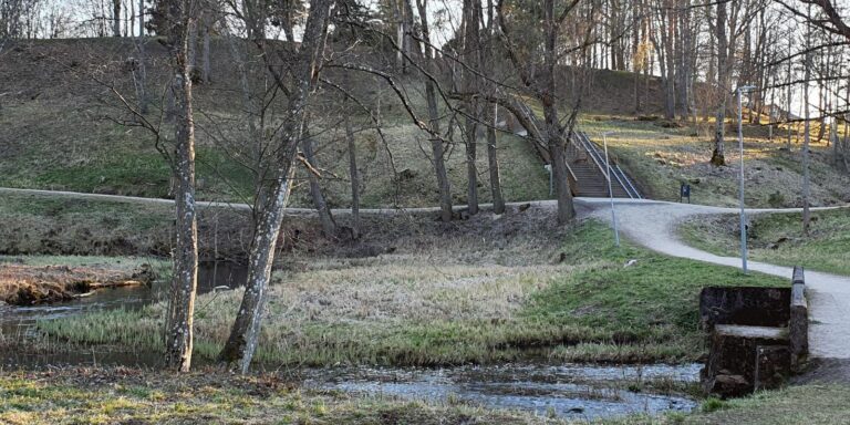 Uueveski puhkeala (Viljandi Turismiinfokeskus).