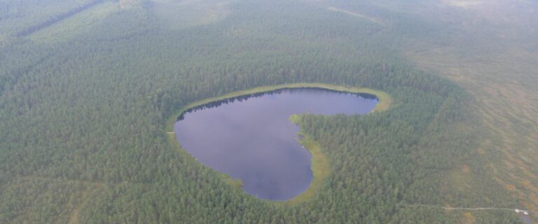 Parika väikejärv (Anne Maala).