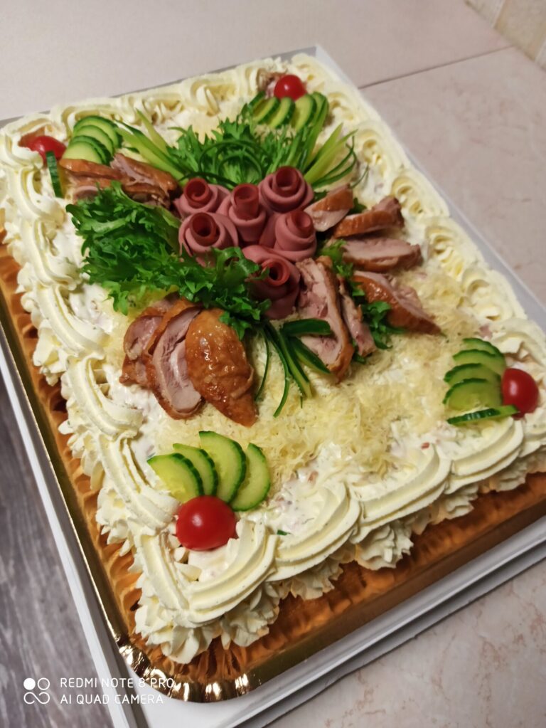 Mäe-Koda's sandwich cake (Marika Soots).
