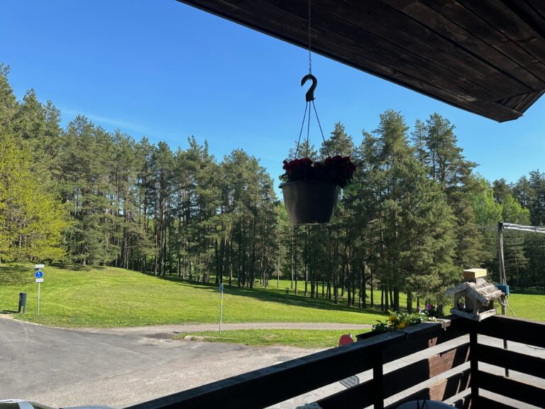 Vaade rõdult (Huntaugu kodumajutus).