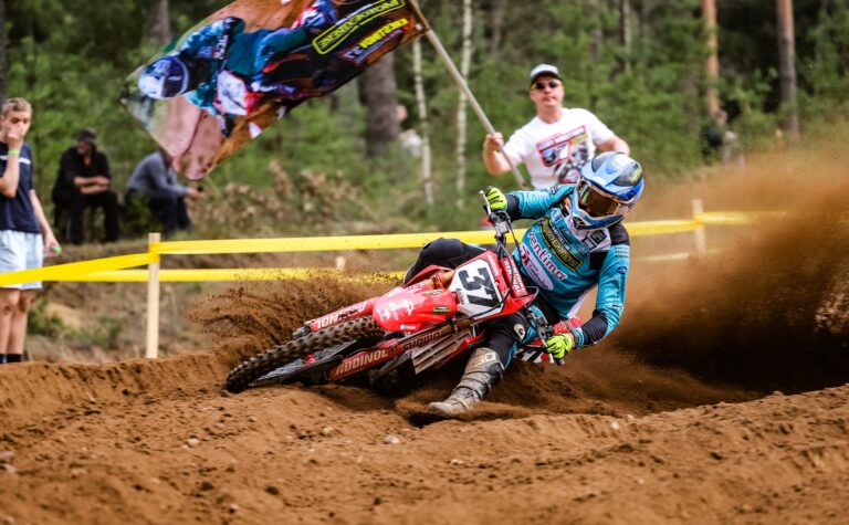 Mulgikross (Aivar Rääts).