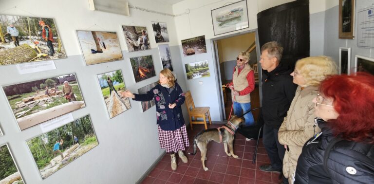 UNESCO-Fotoausstellung im Haabjakoda (Haabjakoda).