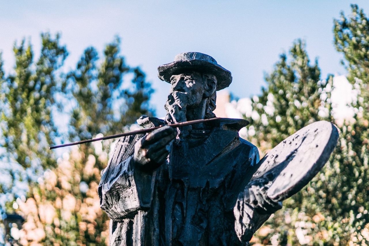 Kunstnik Johann Köleri monument Viljandis