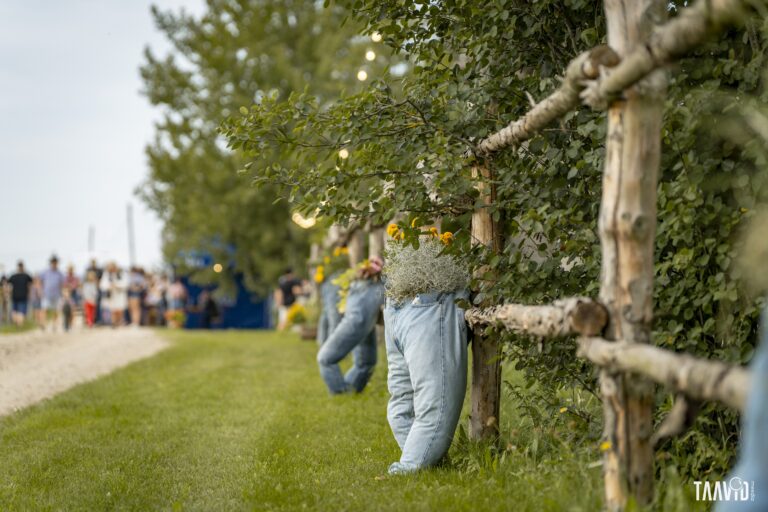 "Urissaare Kantri" festivāla ieeja (Taavid Meedia).